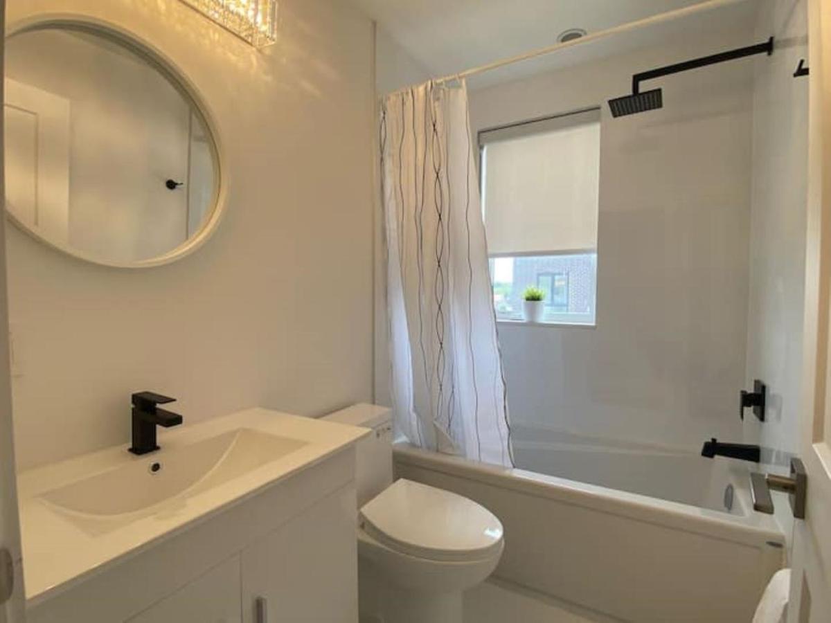 Stylish Townhome Gem With Several Amenities Just Minutes To The Falls Niagara Falls Esterno foto