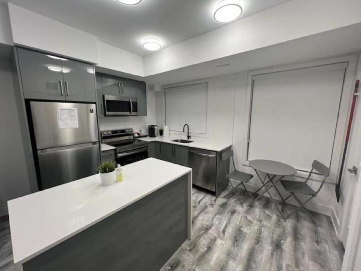 Stylish Townhome Gem With Several Amenities Just Minutes To The Falls Niagara Falls Esterno foto